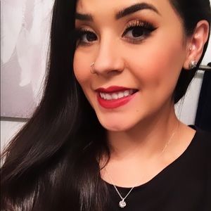 Meet your Posher, Viri